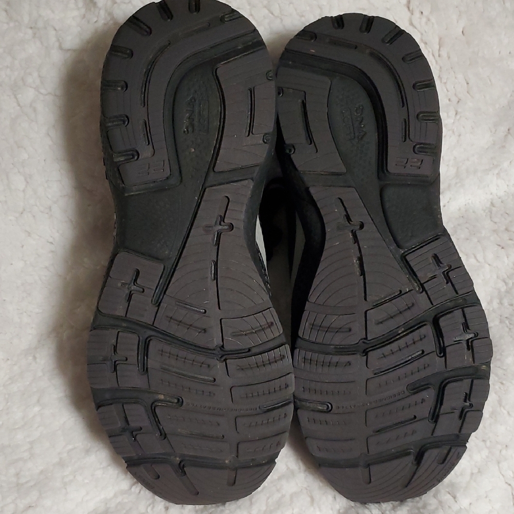 Brooks Adrenaline 22 GTS Sneakers - Picture 11 of 11